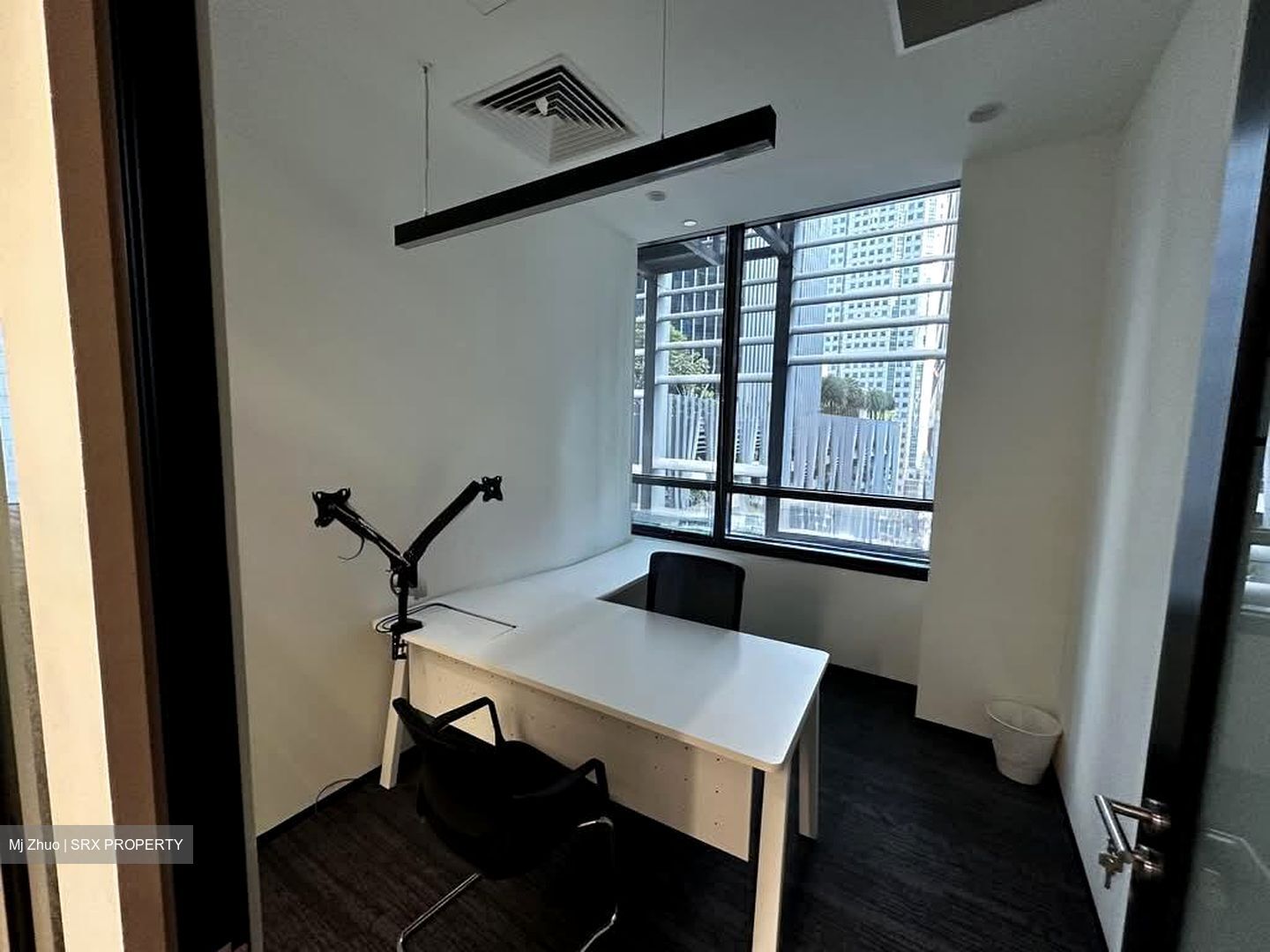 PLUS (D1), Office #556807321